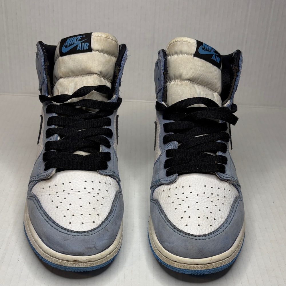Nike Air Jordan 1 Retro High OG University Blue Sneakers 7Y / Women 8.5
